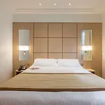 Hotell De Castiglione 4*