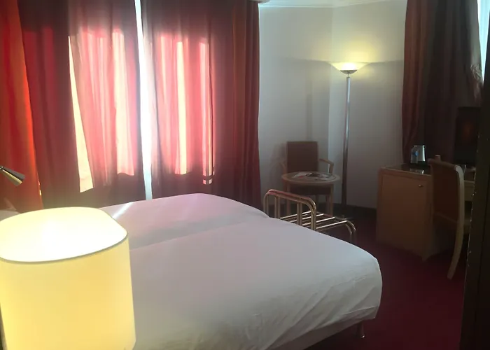 Hotel De Castiglione 4*