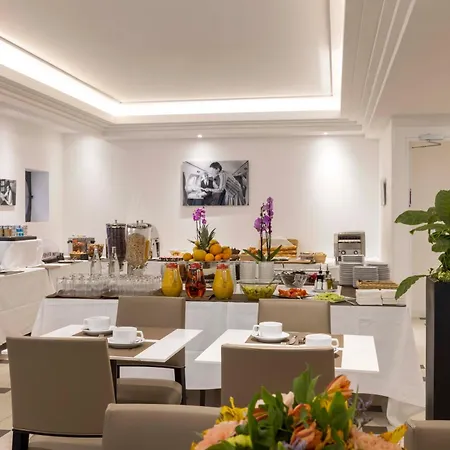 De Castiglione Hotel