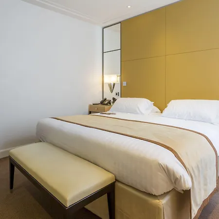 Hotel De Castiglione 4*