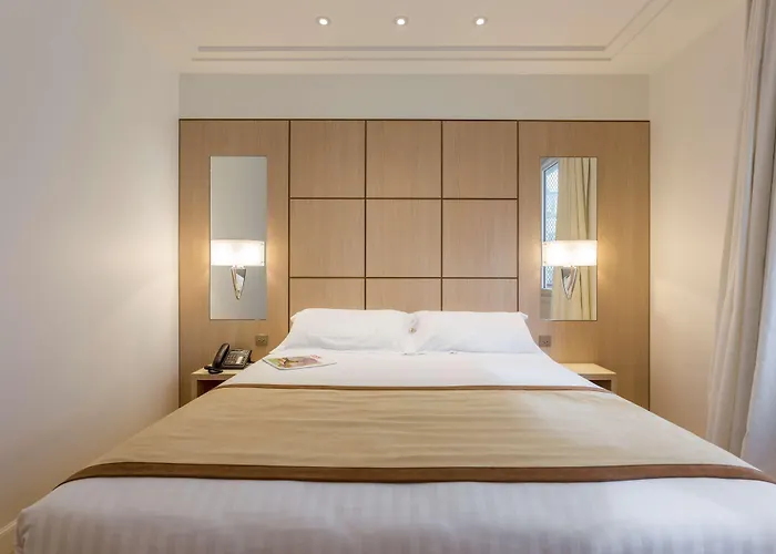 Hotel De Castiglione 4*