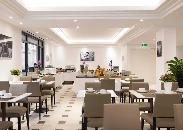 Hotel De Castiglione 4*