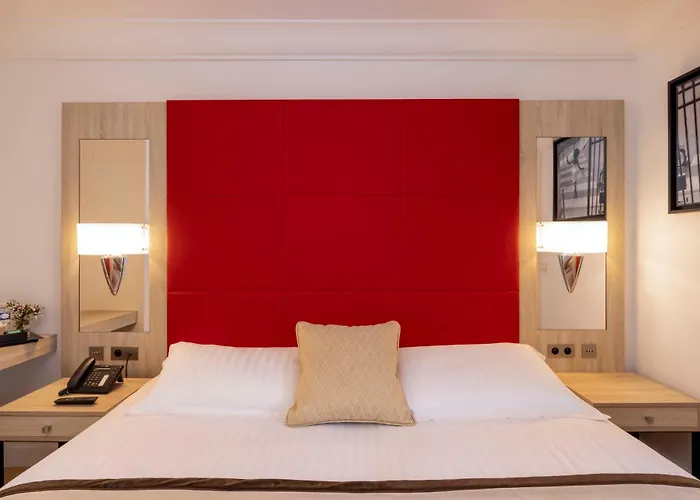 Hotel De Castiglione 4*