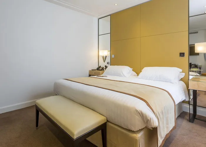 Hotel De Castiglione 4*