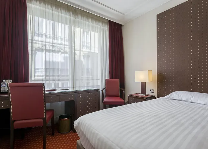 Hotel De Castiglione 4*