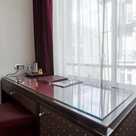 Hotel De Castiglione 4*